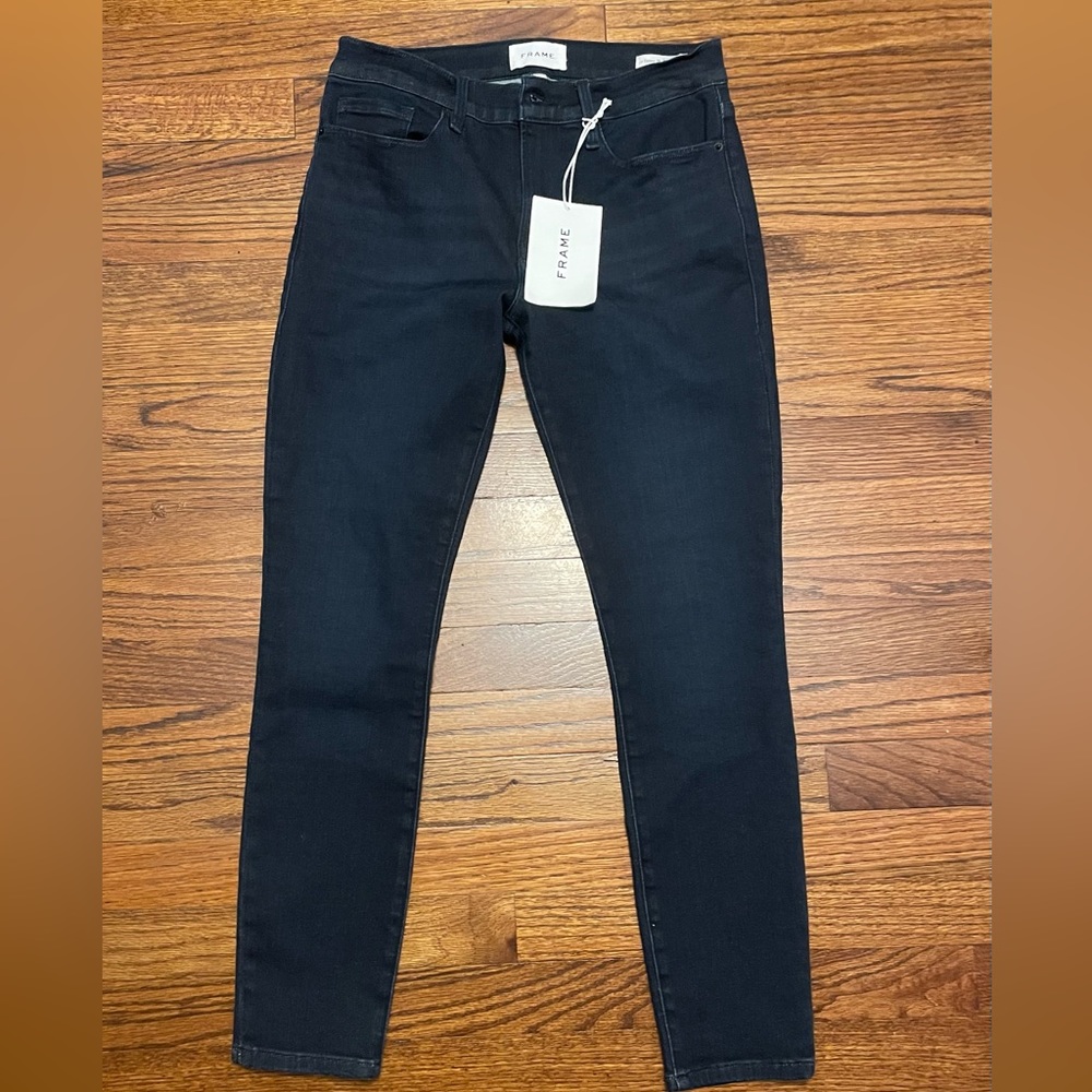 ✨HOST PICK✨🎉🎉Frame Cropped Jeans NWT - Picture 3 of 4